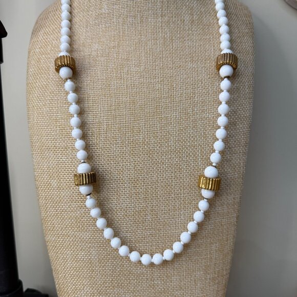 Miriam Haskell Vintage Milk Glass Bead Necklace With Gold-Tone Accents - Picture 9 of 16